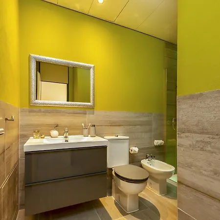 Appartamento Monolocale Con Terrazzo Vista E Garage Via Cassarinetta